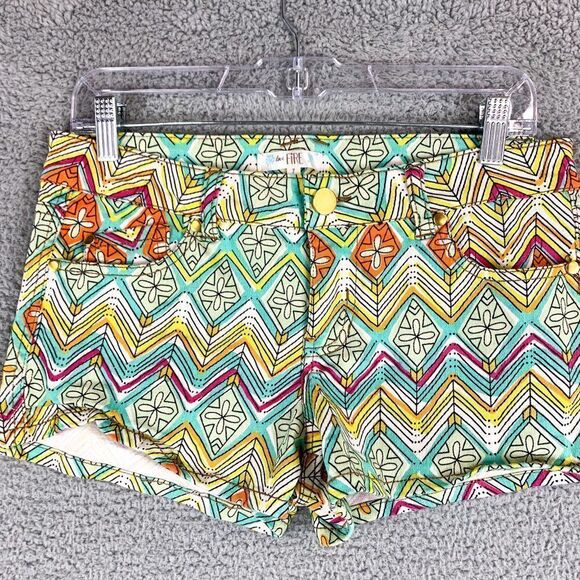 Love Fire Shorts Junior 7 Multicolor‎ Graphic Print 5 Pocket Casual Beach Hippie - Picture 1 of 15